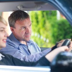 Driving-Instructor-2-600400